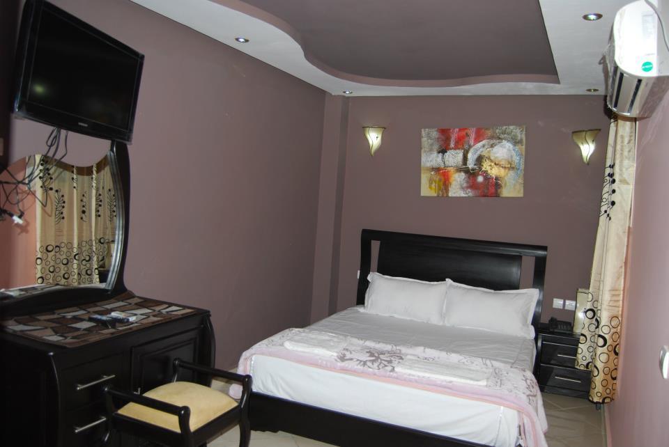 Hotel Salwan al-Ayun Rum bild